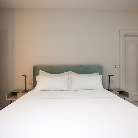 Toto Hotel & Apartments Вльора Екстер'єр фото