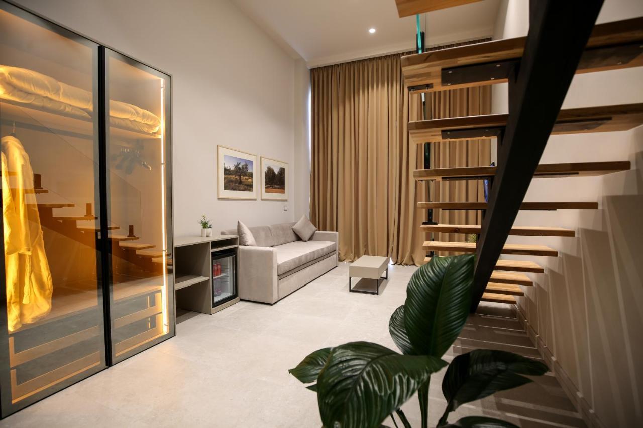 Toto Hotel & Apartments Вльора Екстер'єр фото