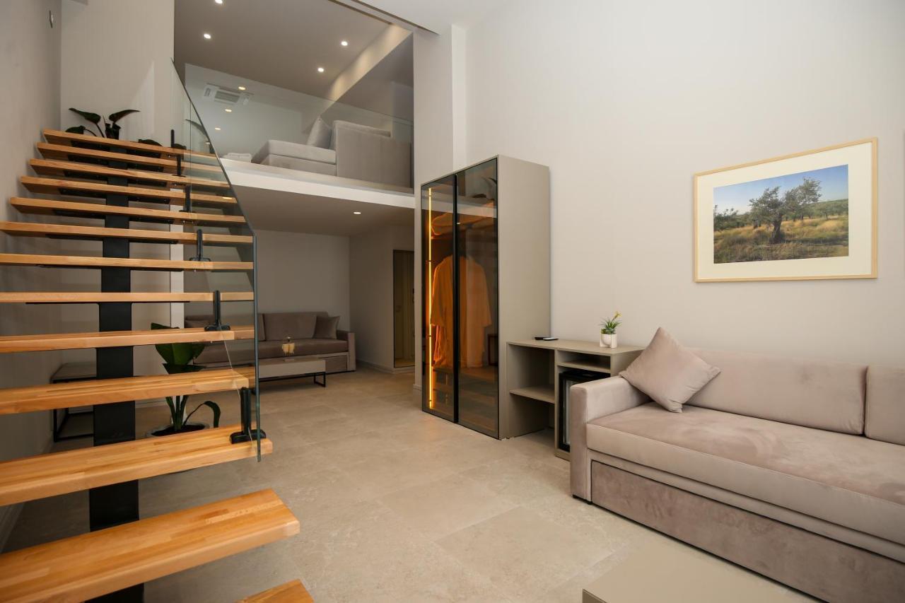 Toto Hotel & Apartments Вльора Екстер'єр фото