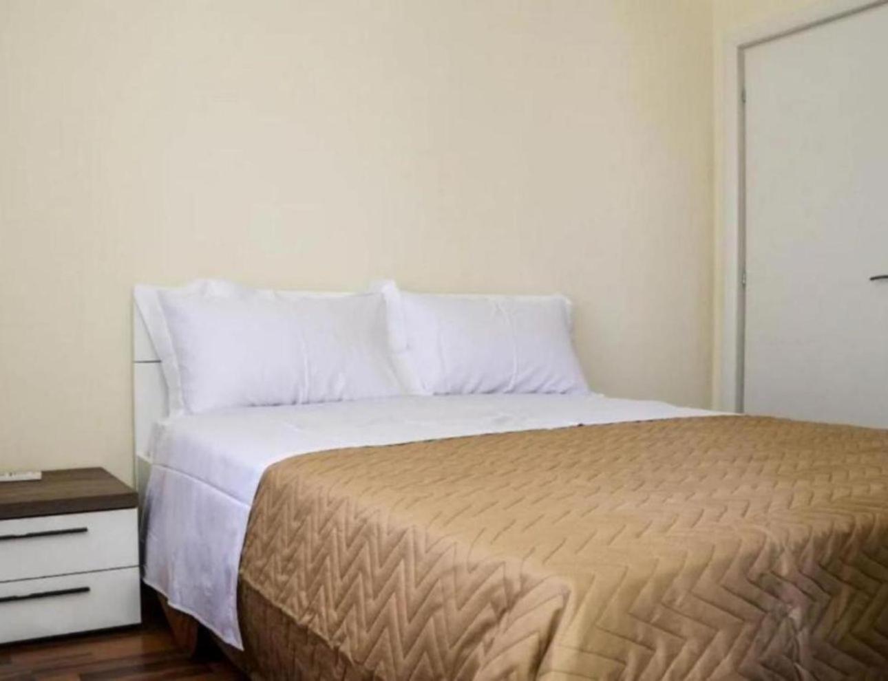 Toto Hotel & Apartments Вльора Екстер'єр фото